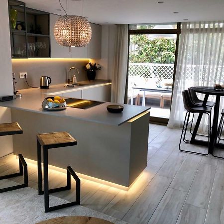 Luxury Apartment In La Isla, Walking Distance To Puerto Banus Марбелья Екстер'єр фото