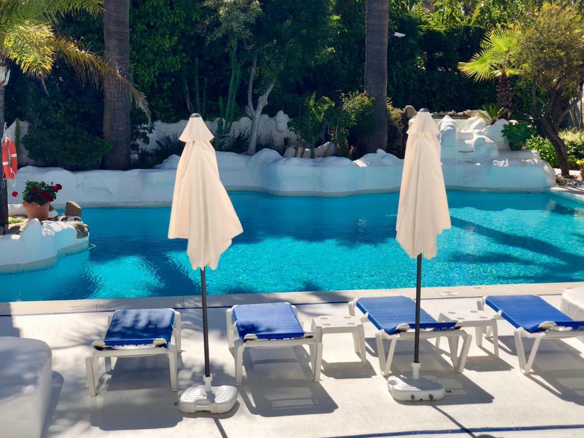 Luxury Apartment In La Isla, Walking Distance To Puerto Banus Марбелья Екстер'єр фото