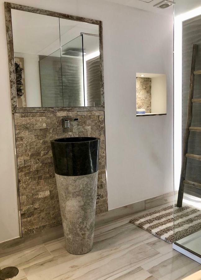 Luxury Apartment In La Isla, Walking Distance To Puerto Banus Марбелья Екстер'єр фото