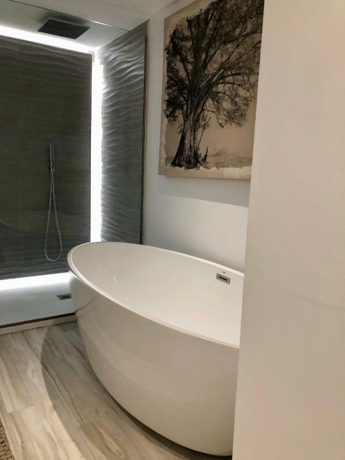 Luxury Apartment In La Isla, Walking Distance To Puerto Banus Марбелья Екстер'єр фото