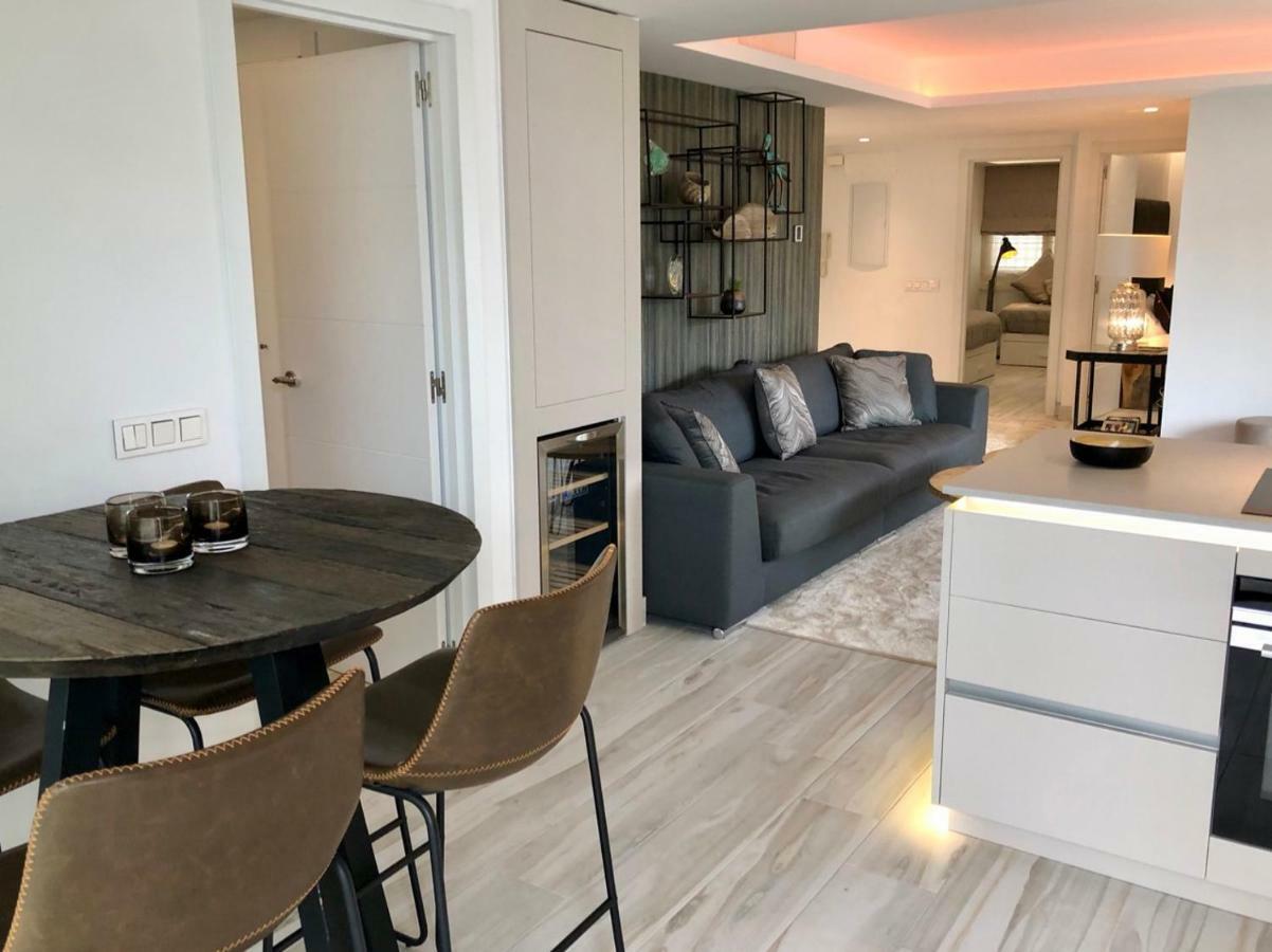 Luxury Apartment In La Isla, Walking Distance To Puerto Banus Марбелья Екстер'єр фото