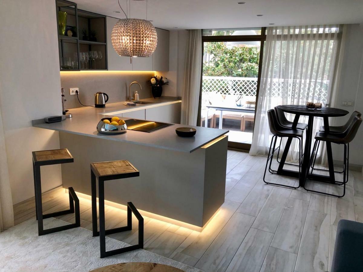 Luxury Apartment In La Isla, Walking Distance To Puerto Banus Марбелья Екстер'єр фото