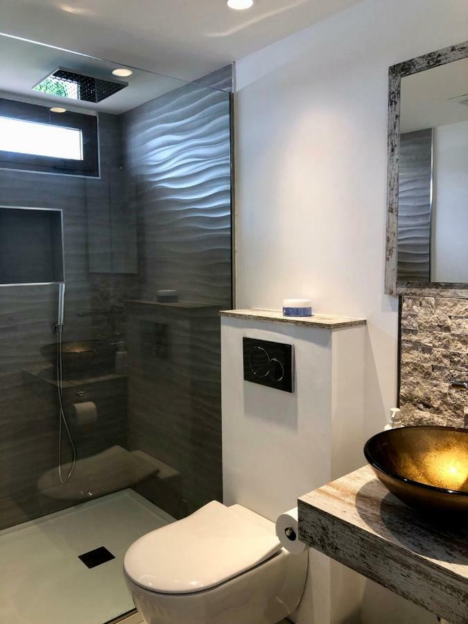 Luxury Apartment In La Isla, Walking Distance To Puerto Banus Марбелья Екстер'єр фото