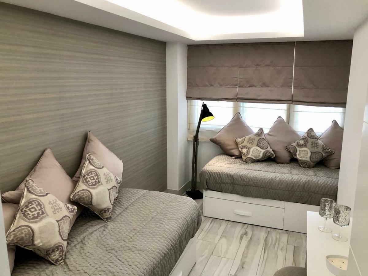 Luxury Apartment In La Isla, Walking Distance To Puerto Banus Марбелья Екстер'єр фото