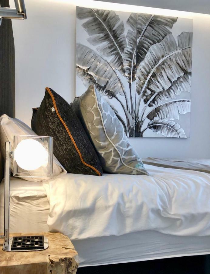 Luxury Apartment In La Isla, Walking Distance To Puerto Banus Марбелья Екстер'єр фото