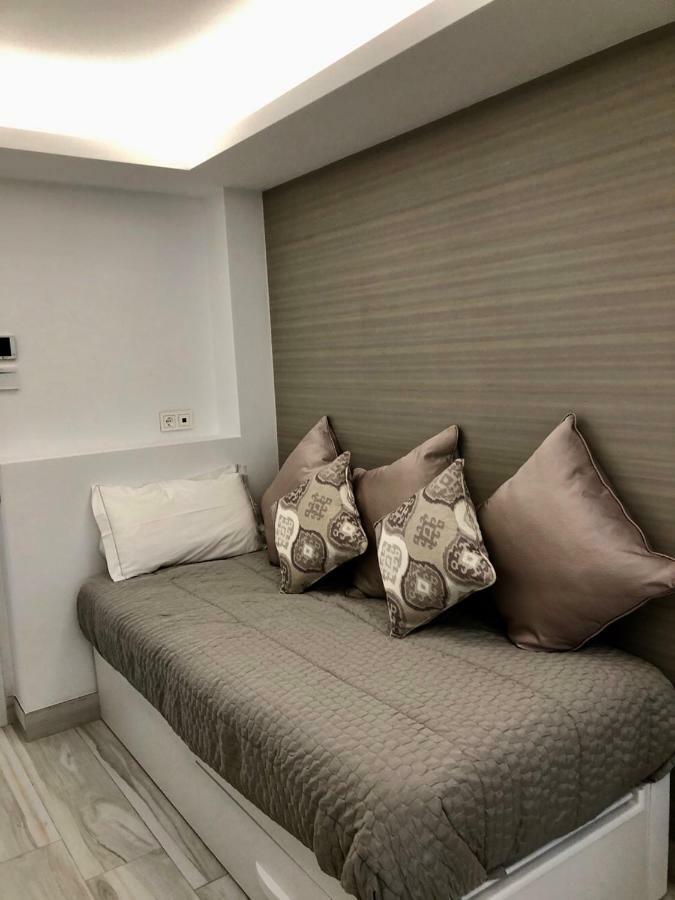 Luxury Apartment In La Isla, Walking Distance To Puerto Banus Марбелья Екстер'єр фото