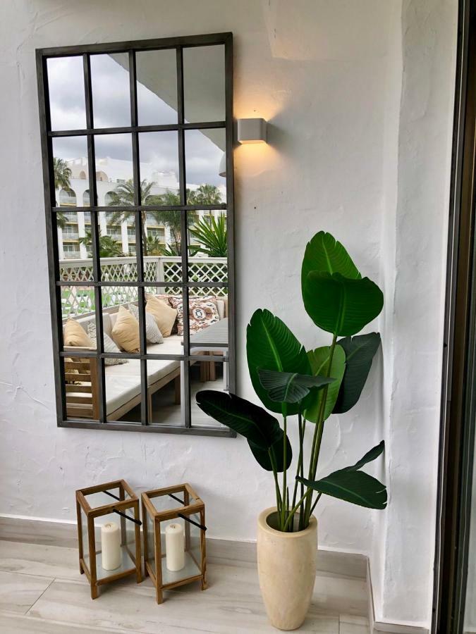 Luxury Apartment In La Isla, Walking Distance To Puerto Banus Марбелья Екстер'єр фото